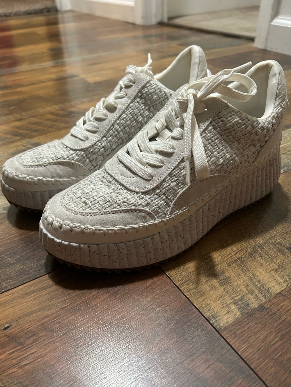 Universal Thread Woven Platform Sneakers in Cream